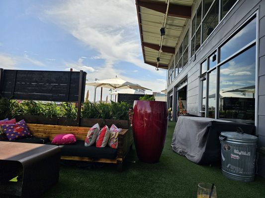 Paramour At The Phipps by null