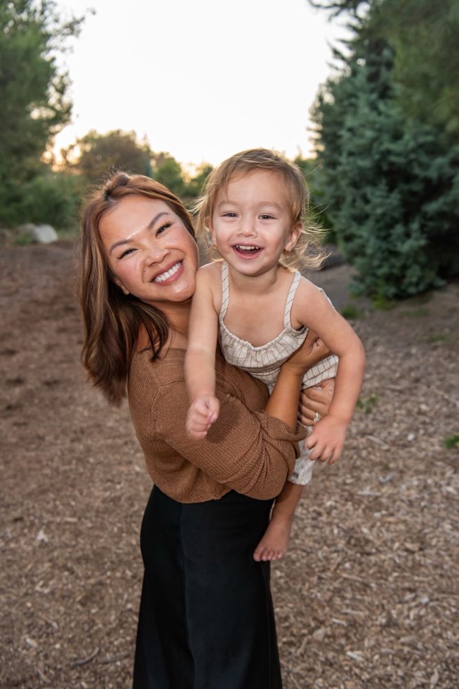 Diana the Esthe Logo