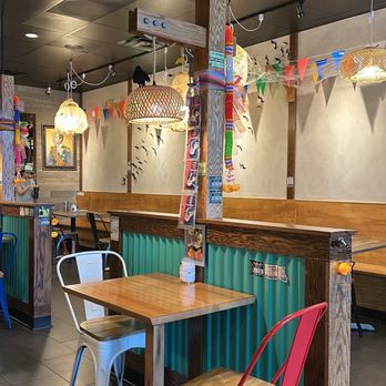 Mae Ornnit Thai Kitchen - Thai Near Me - Annandale, Virginia