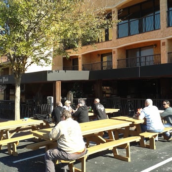 Saints & Sinners - Open air outdoor seating - Bars Near Me - Ormond Beach, Florida