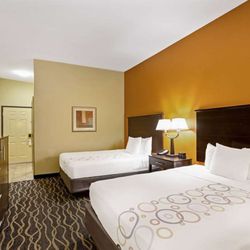 La Quinta by Wyndham Tulsa Airport / Expo Square - Guest room