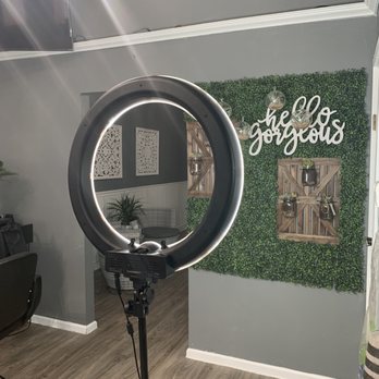 Lavish Salon - Hair Salons Near Me - Pflugerville, Texas
