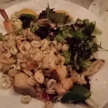 Cafe Santorini - Insalata frutti di mare - Italian Near Me - Pasadena, California