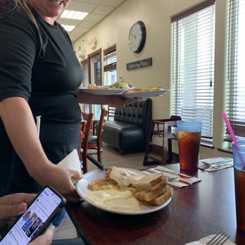 I-5 Cafe and Creamery - Courtney serving up the goods - Cafes Near Me - Orland, California I-5 Cafe and Creamery - Courtney serving up the goods - Cafes Near Me - Orland, California