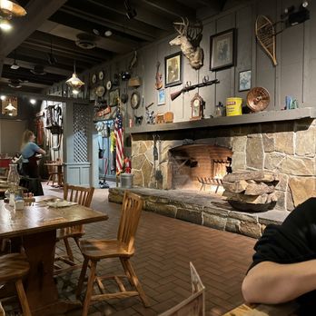 Cracker Barrel Old Country Store - Wood Fire fireplace - Southern Near Me - Bloomsburg, Pennsylvania Cracker Barrel Old Country Store - Wood Fire fireplace - Southern Near Me - Bloomsburg, Pennsylvania