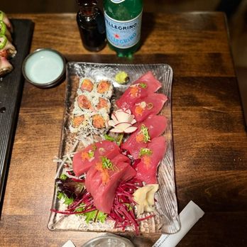 Kuro Bistro - Japanese Near Me - Lake Forest, Illinois