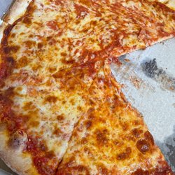 Calabria Pizza - Cheese pizza