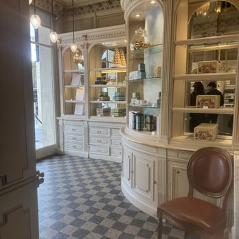 Angelina - Retail - Breakfast & Brunch Near Me - Paris, 75