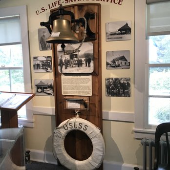 Umpqua River Lighthouse Museum - Museums Near Me - Winchester Bay, Oregon