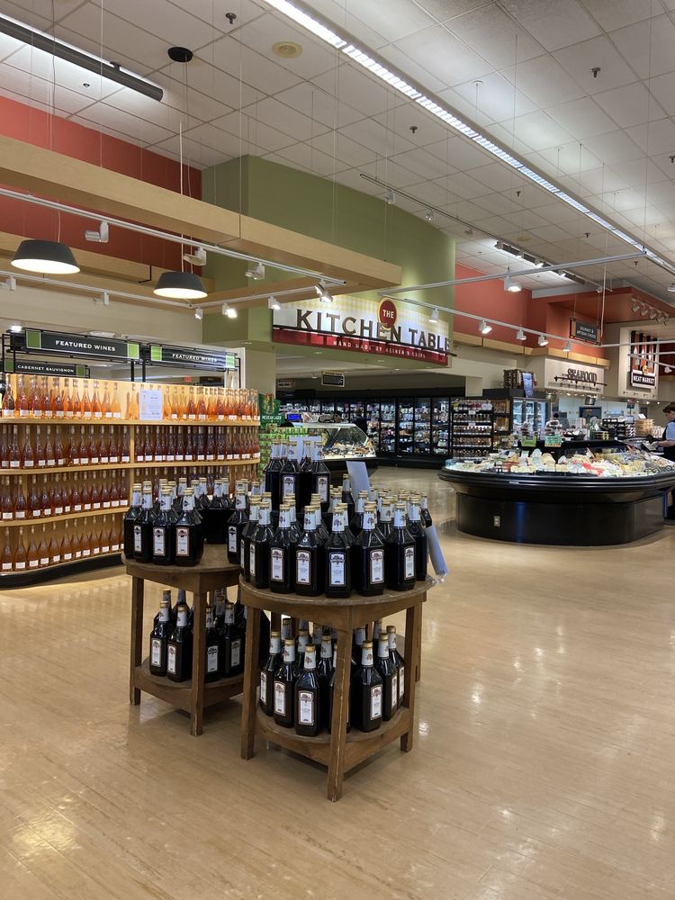 HEINEN’S GROCERY STORE Updated October 2024 10 Photos & 23 Reviews 30849 Rd