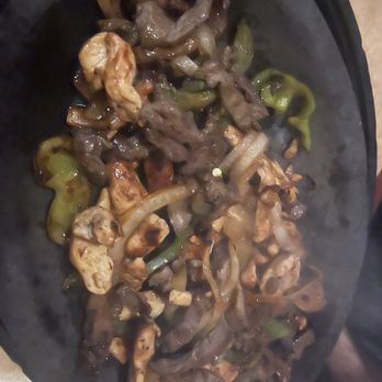 Puerto Vallarta Restaurant - Chicken and Beef Fajitas - Mexican Near Me - Avon, Connecticut
