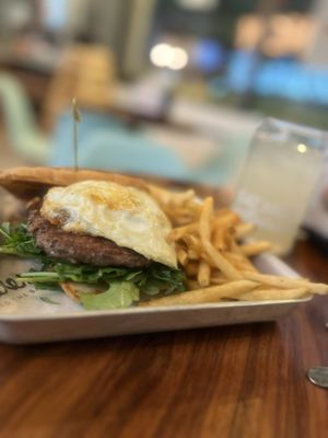 Goddess and The Baker, Grand by null