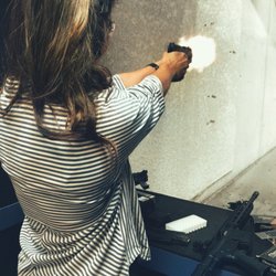 The Range at Austin - Popping a cap