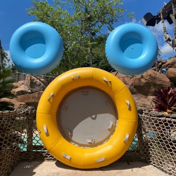 Typhoon Lagoon Surf Pool - Water Parks Near Me - Orlando, Florida