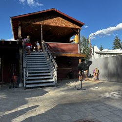 Old Schoolhouse Brewery - Outside patio