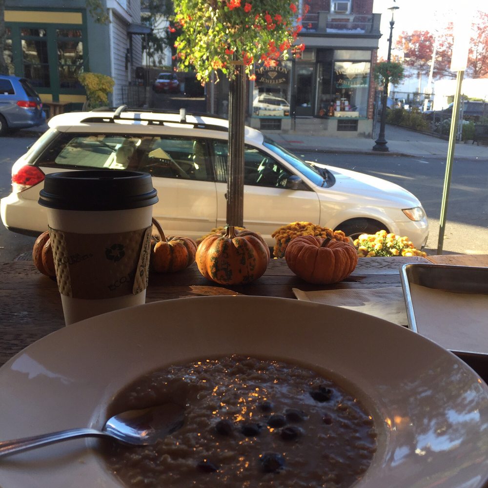 Eatarry - Delicious oatmeal with fresh blueberries and dried fruit! - Breakfast & Brunch Near Me - Tarrytown, New York Eatarry - Delicious oatmeal with fresh blueberries and dried fruit! - Breakfast & Brunch Near Me - Tarrytown, New York