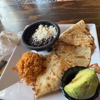 El Burrito Mercado - Combo plate - chicken enchilada with rice, beans & avocado - Grocery Near Me - Saint Paul, Minnesota El Burrito Mercado - Combo plate - chicken enchilada with rice, beans & avocado - Grocery Near Me - Saint Paul, Minnesota