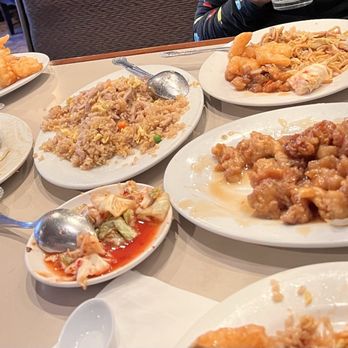 Yen Du Restaurant - Honey walnut shrimp, fried rice with eggs pork , pork chow mein, kimchi - Chinese Near Me - Stockton, California Yen Du Restaurant - Honey walnut shrimp, fried rice with eggs pork , pork chow mein, kimchi - Chinese Near Me - Stockton, California