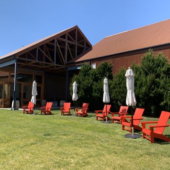 Canvasback - Outdoor seating - Wineries Near Me - Walla Walla, Washington