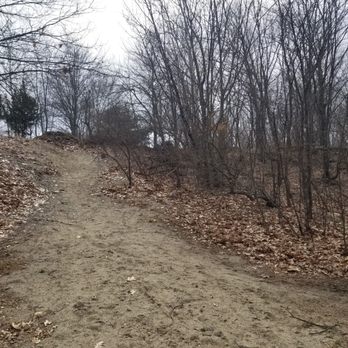 River Point Park - The end of the trail splits - this is the right branch of the split. - Parks Near Me - West Warwick, Rhode Island