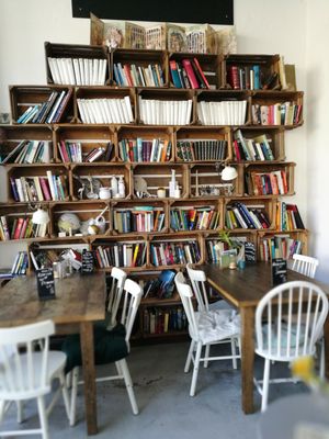 Café LIVRES by null