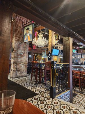 Darryl's Wood Fired Grill by null