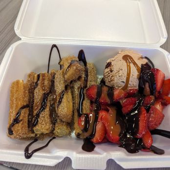 La Michoacana Monarca - Churro bites with Ferrero Ice cream - Ice Cream & Frozen Yogurt Near Me - Saint Paul, Minnesota