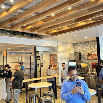 Mendocino Farms - Salad Near Me - Encino, California