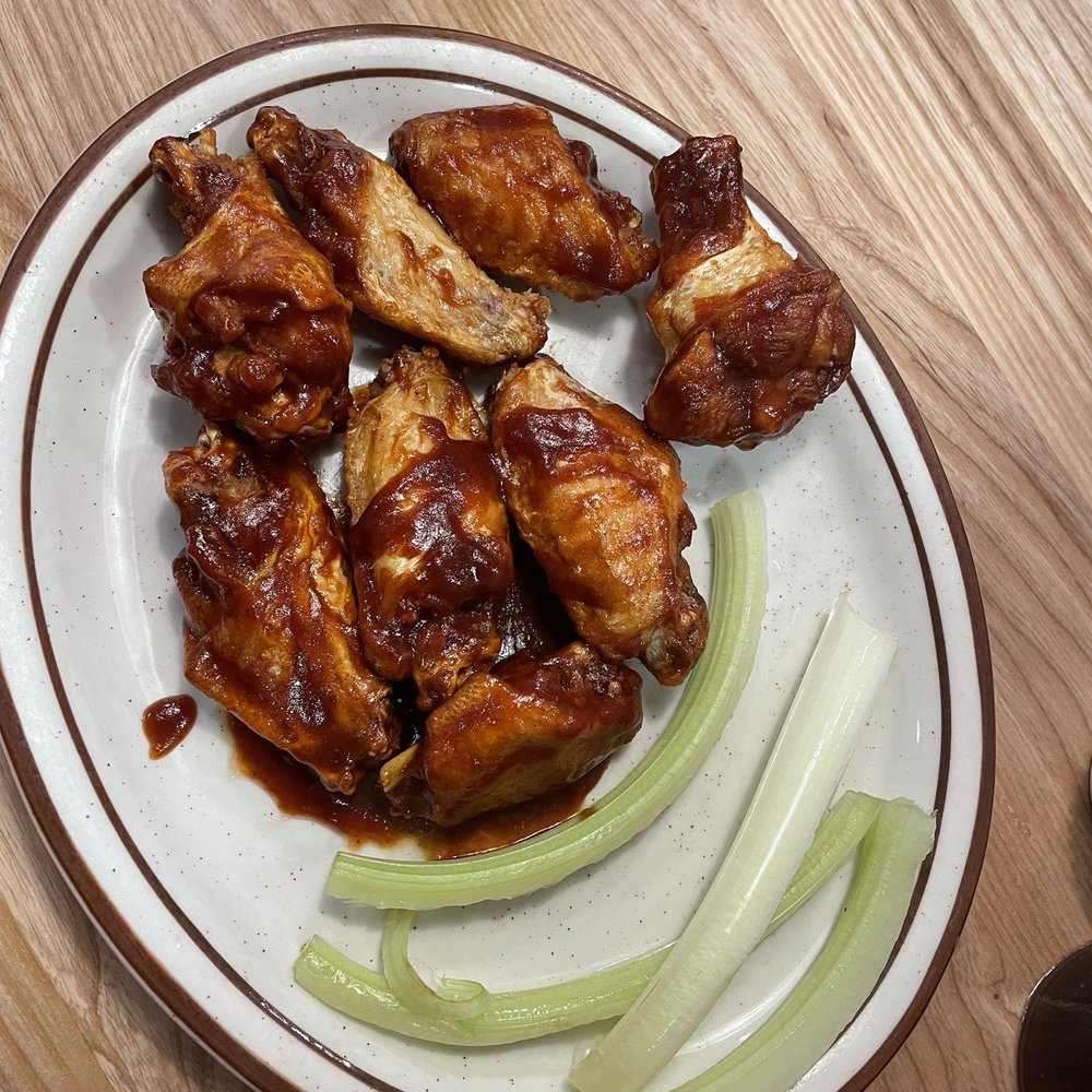 Cagney's Kitchen - BBQ Wings - 8 Wings - Barbeque Near Me - Lexington, North Carolina