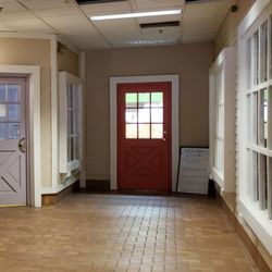 Plaza family restaurant - The mall hall door