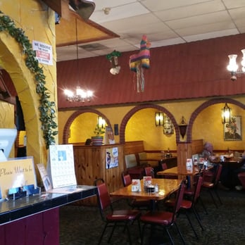 Carlitos Mexican Restaurant - Mexican Near Me - Red Bluff, California