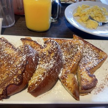 Sabrina's Cafe - Art Museum - Brioche French Toast - Breakfast & Brunch Near Me - Philadelphia, Pennsylvania Sabrina's Cafe - Art Museum - Brioche French Toast - Breakfast & Brunch Near Me - Philadelphia, Pennsylvania