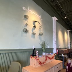 Green District Salads - Middletown - Interior