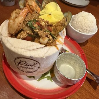 Pink Pepper - Seafood curry in coconut - Thai Near Me - Los Angeles, California