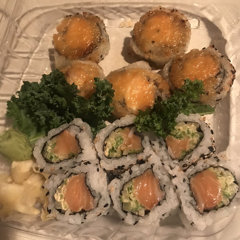 Sushi House - Salmon roll - Sushi Bars Near Me - Leawood, Kansas Sushi House - Salmon roll - Sushi Bars Near Me - Leawood, Kansas