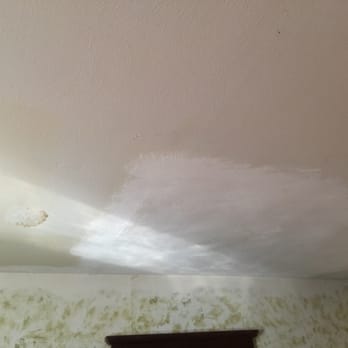 Knights Inn Old Saybrook - Dirty ceiling with water damage - Hotels Near Me - Old Saybrook, Connecticut Knights Inn Old Saybrook - Dirty ceiling with water damage - Hotels Near Me - Old Saybrook, Connecticut