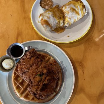 Toast Kitchen & Bakery - Fried Chicken and Waffle - Breakfast & Brunch Near Me - Costa Mesa, California Toast Kitchen & Bakery - Fried Chicken and Waffle - Breakfast & Brunch Near Me - Costa Mesa, California