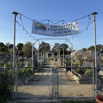 Encinitas Community Garden - Entrance to the garden - Community Gardens Near Me - Encinitas, California Encinitas Community Garden - Entrance to the garden - Community Gardens Near Me - Encinitas, California