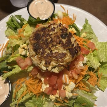 Boathouse Restaurant - Salad with crab cake - Seafood Near Me - Wilmington, North Carolina Boathouse Restaurant - Salad with crab cake - Seafood Near Me - Wilmington, North Carolina