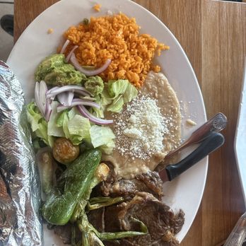 Mariscos La Chula - Downey - Carne asada plate - Seafood Near Me - Downey, California