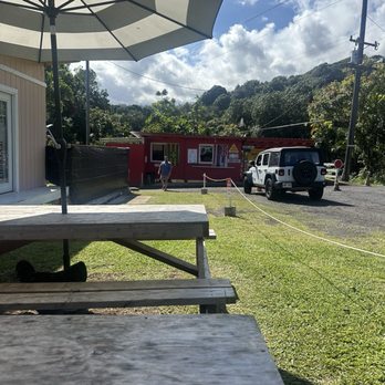 Uncle Harry's Fruit Stand - Outside the Building - Food Stands Near Me - Keanae-Hana, Hawaii