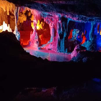 Grand Caverns - Historical Tours Near Me - Grottoes, Virginia