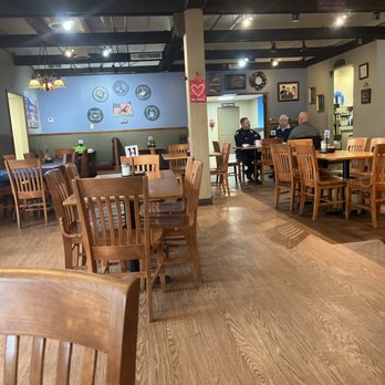 The Family Kitchen and Smokehouse - Restaurant restaurant in Chester, WV