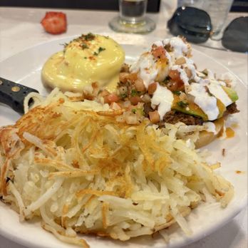Broken Yolk Cafe - Sope and Classic Benedict - Cafes Near Me - Palm Springs, California