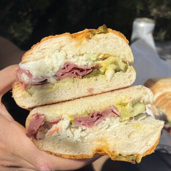 Full Belly Deli- Truckee - Dirka Dirka @janetvsfood - Breakfast & Brunch Near Me - Truckee, California