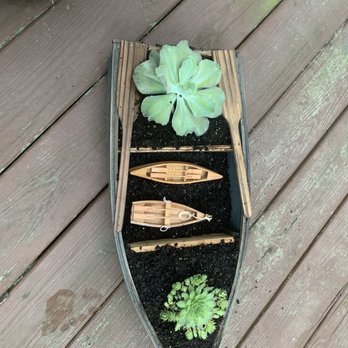 Logan's Garden Shop - My end result! A succulent piece of Art - Nurseries & Gardening Near Me - Raleigh, North Carolina