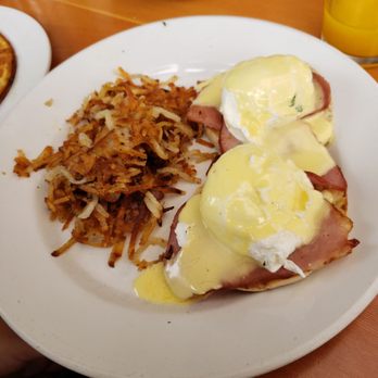 Shorehouse Kitchen - Eggs Benedict - Coffee & Tea Near Me - La Jolla, California Shorehouse Kitchen - Eggs Benedict - Coffee & Tea Near Me - La Jolla, California