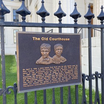 Old Courthouse - Landmarks & Historical Buildings Near Me - Saint Louis, Missouri