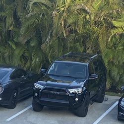 Gary's Auto Body West