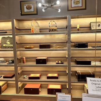 Long Ash Cigars - Cigar Bars Near Me - Tampa, Florida